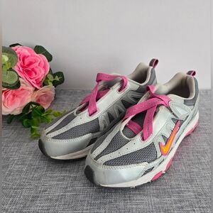 NIKE Girls 2.5Y Youth‎ T-RUN Grey Hook-Loop Running Sneakers #336470-071